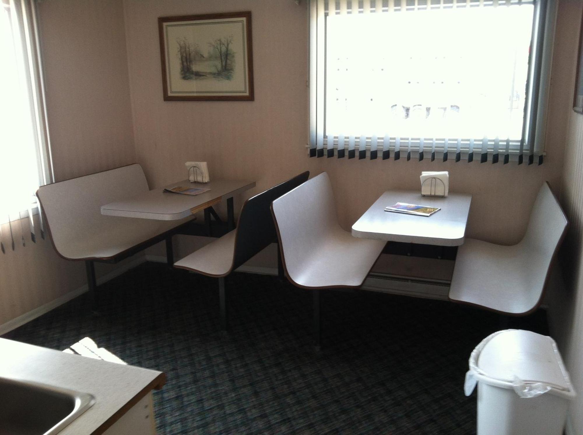 Brooks Motel Norton Kültér fotó