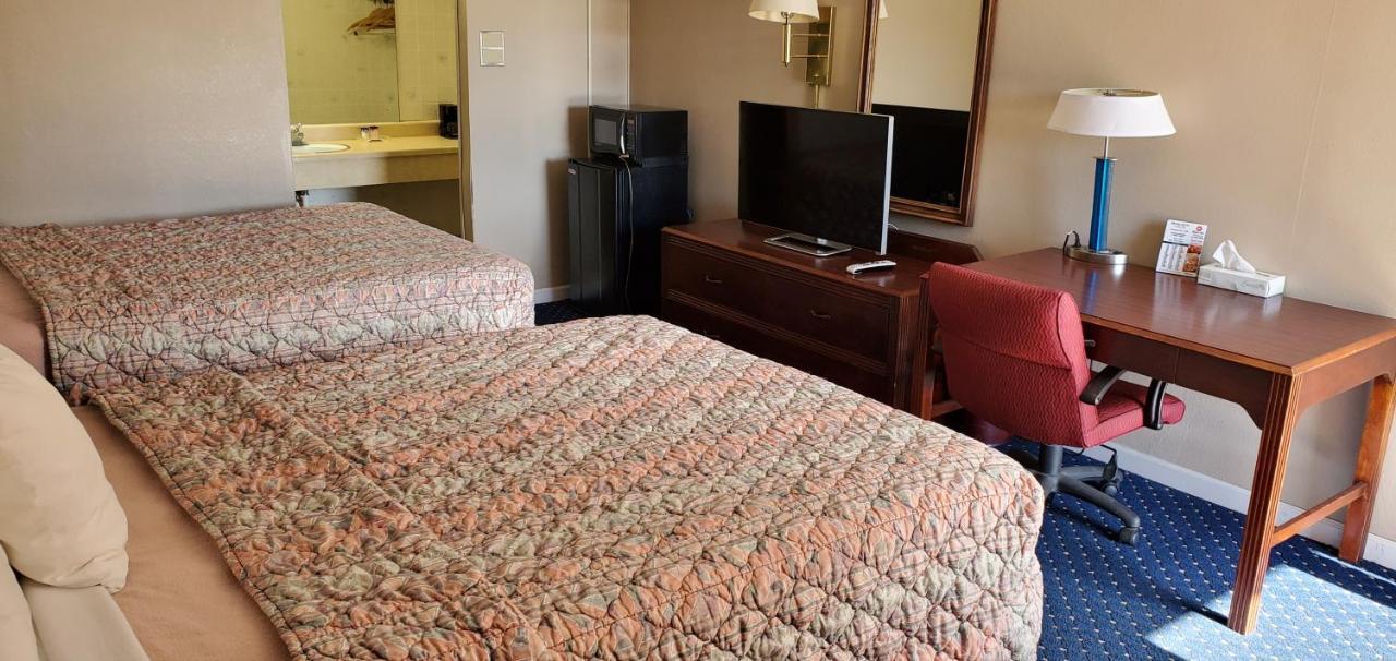 Brooks Motel Norton Kültér fotó
